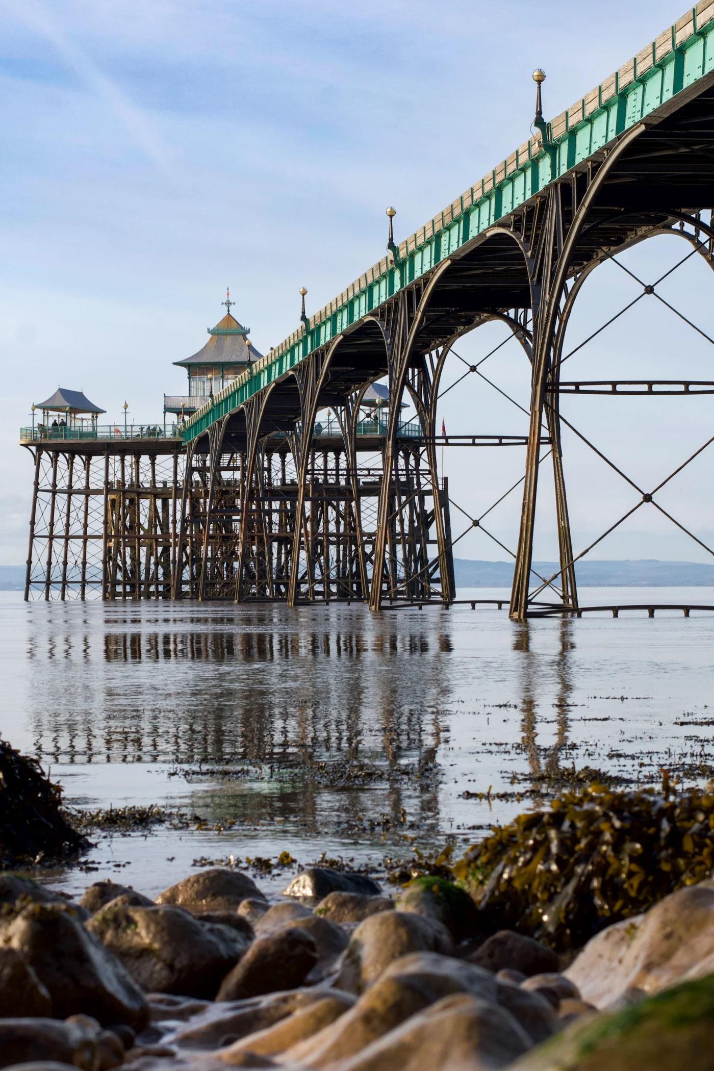 A sunny but cold January day at Clevedon beach 🥶